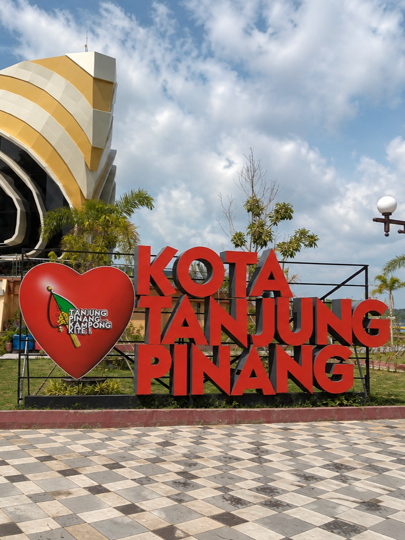 Kota Tanjung Pinang sebagai pusat pemerintahan dan distribusi logistik Kepulauan Riau